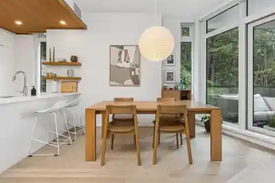 401 6699 NELSON AVENUE, West Vancouver BC V7W 2B2