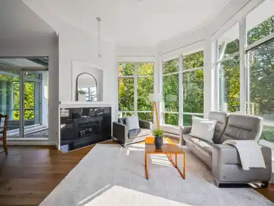 521 3629 DEERCREST DRIVE, North Vancouver BC V7G 2S9