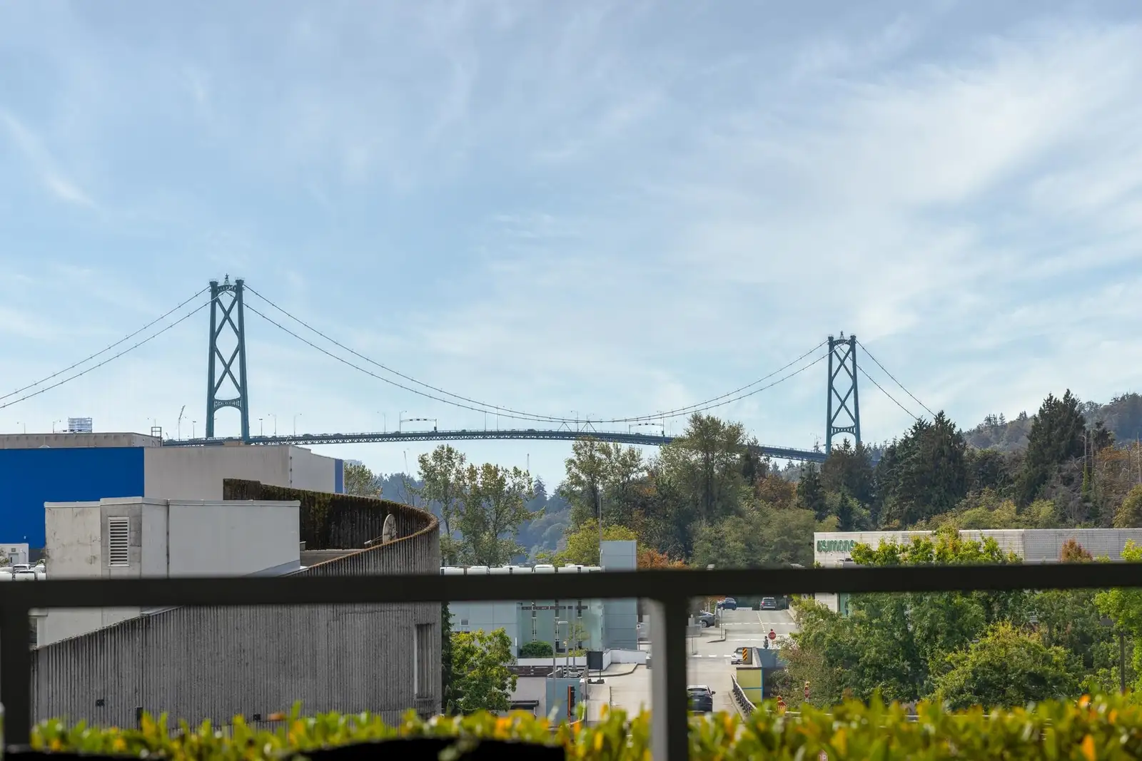 303 866 ARTHUR ERICKSON PLACE, West Vancouver BC V7T 0B2