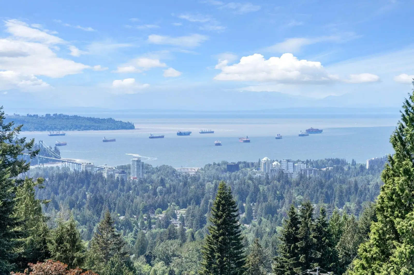 3961 ST. ALBANS AVENUE, North Vancouver BC V7N 1S9