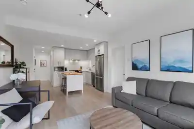 301 3018 ST GEORGE STREET, Port Moody BC V3H 2H7
