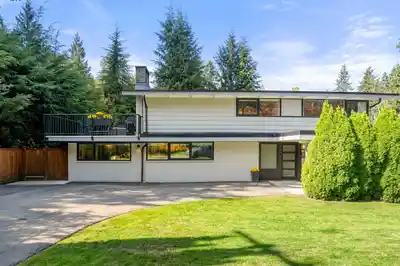 4505 LIONS AVENUE, North Vancouver BC V7R 3S7