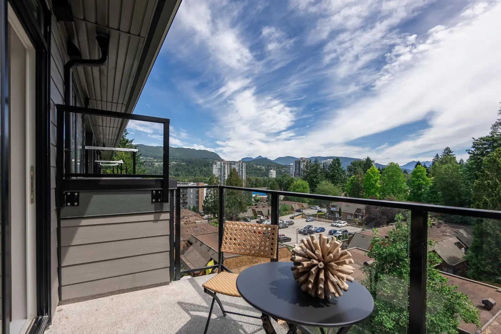 602 150 JAMES ROAD, Port Moody BC V3H 2S4