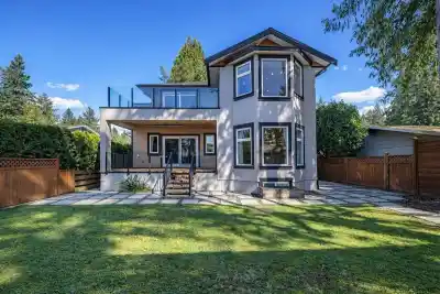 839 W 20TH STREET, North Vancouver BC V7P 2B5