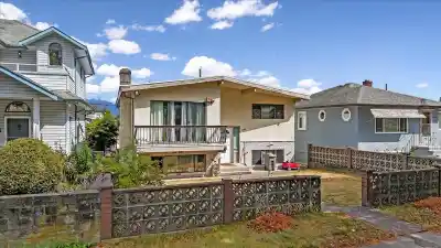 2593 E 25TH AVENUE, Vancouver BC V5R 1H2