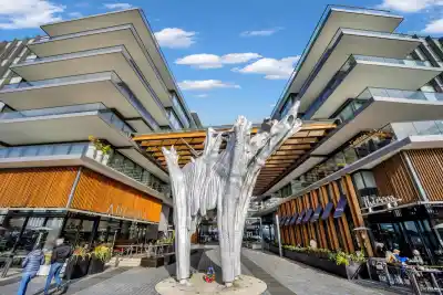 214 1355 BELLEVUE AVENUE, West Vancouver BC V7T 0B4