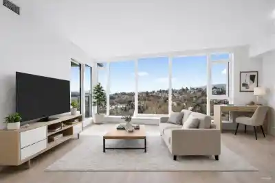 1906 1401 HUNTER STREET, North Vancouver BC V7J 0E2