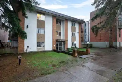 12 430 E 8TH AVENUE, Vancouver BC V5T 1S7