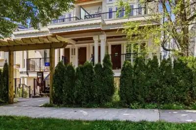 8375 FRENCH STREET, Vancouver BC V6P 4W3