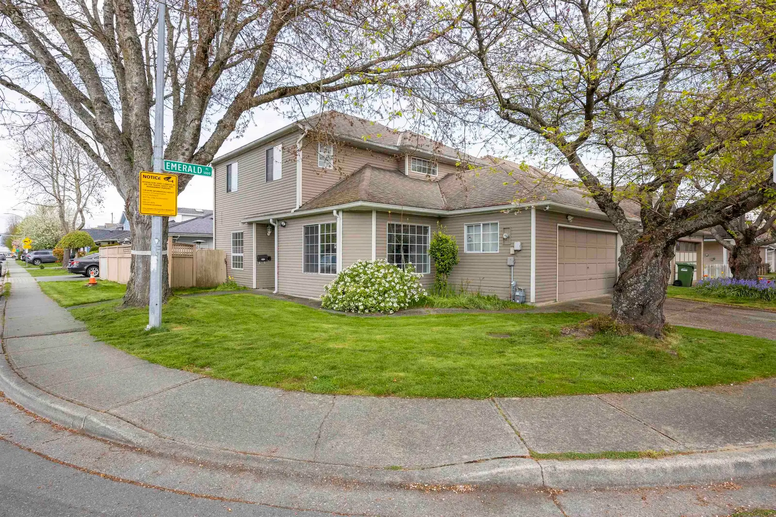 6220 LYNAS LANE, Richmond BC V7C 5E4
