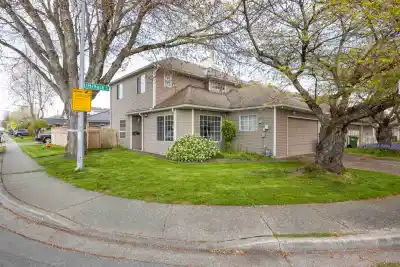 6220 LYNAS LANE, Richmond BC V7C 5E4