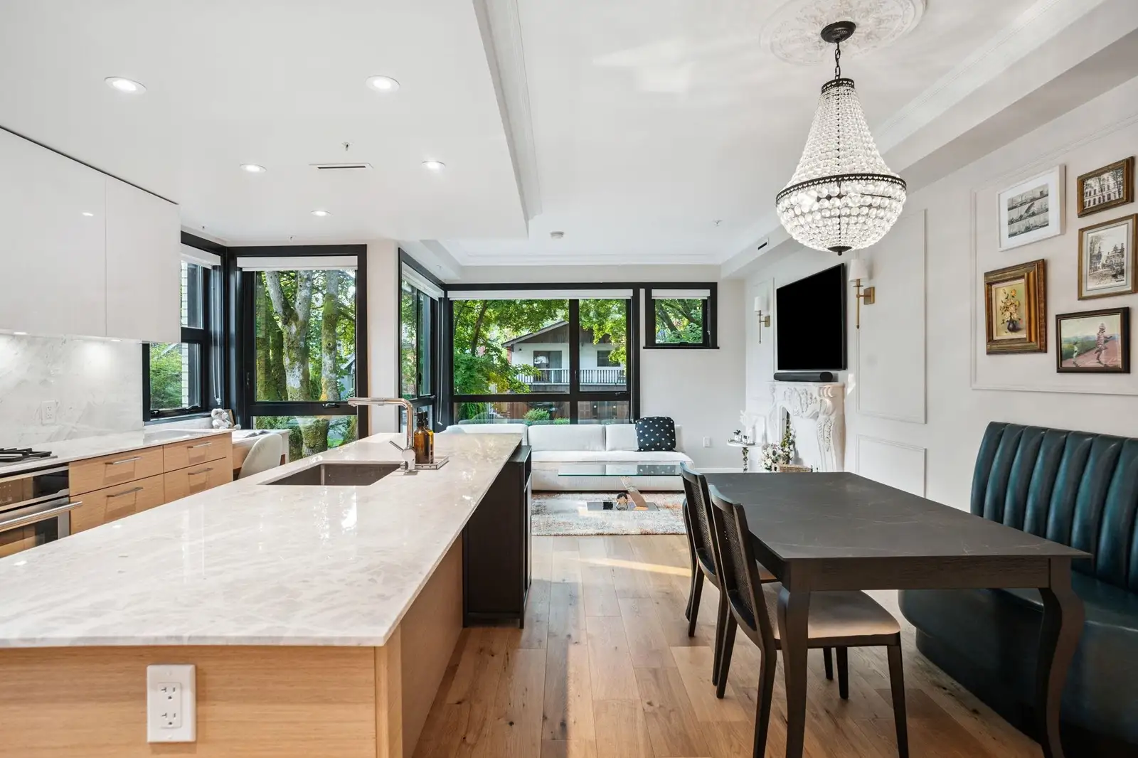 201 3669 W 11TH AVENUE, Vancouver BC V6R 2K4