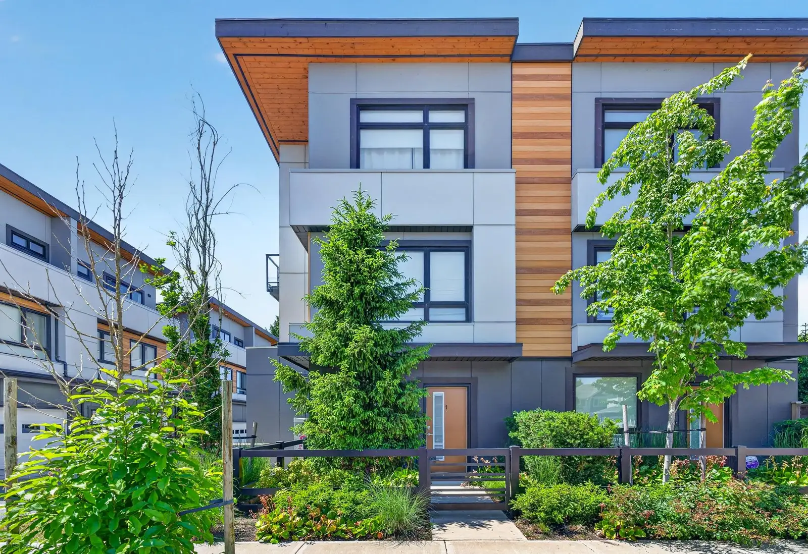 1 9099 NO. 2 ROAD, Richmond BC V7E 2C6