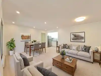 301 8645 OSLER STREET, Vancouver BC V6P 4E6