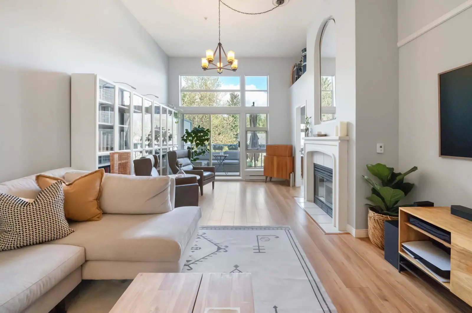 606 301 MAUDE ROAD, Port Moody BC V3H 5B1