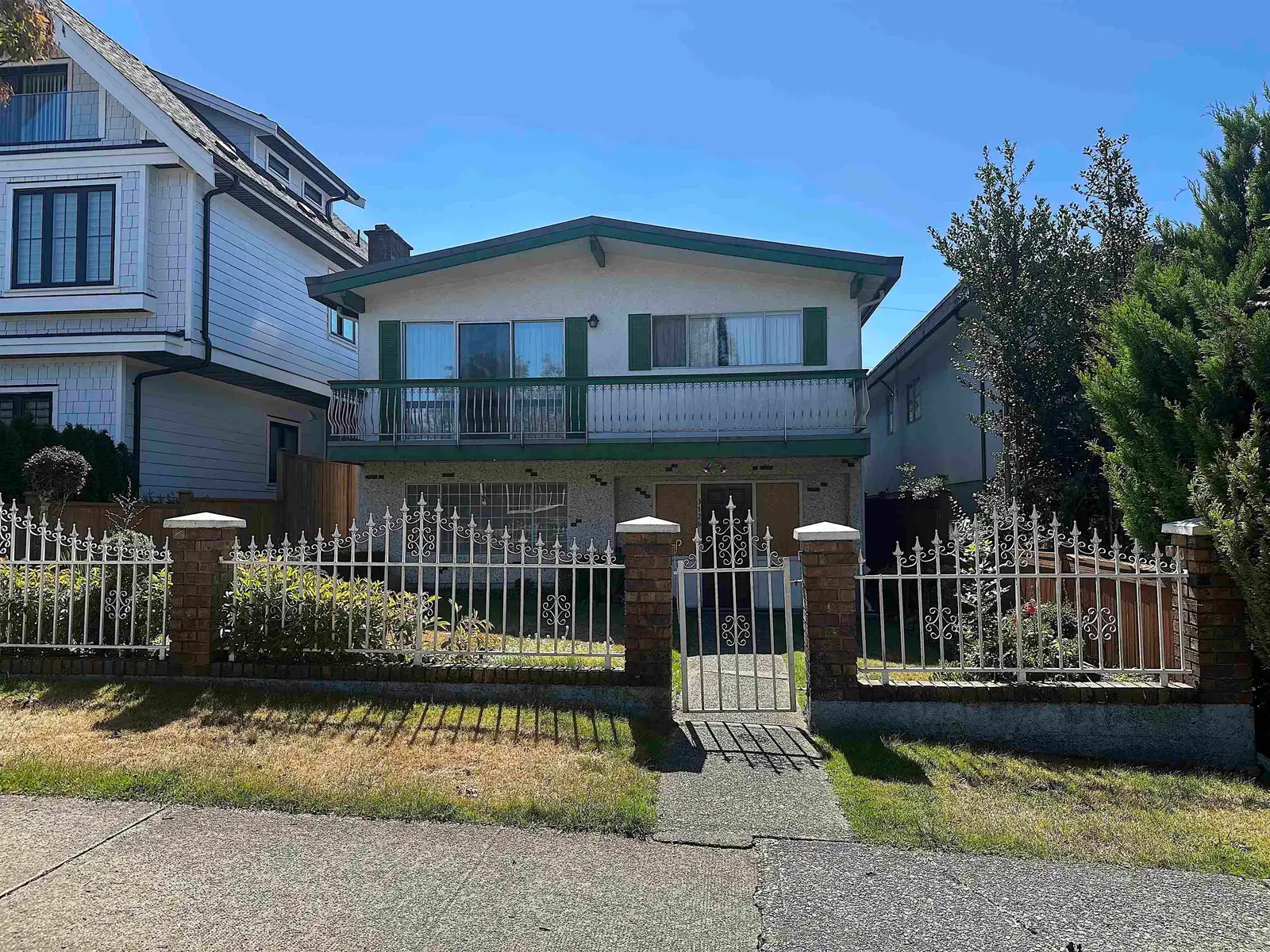 3126 E 20TH AVENUE, Vancouver BC V5M 2V5