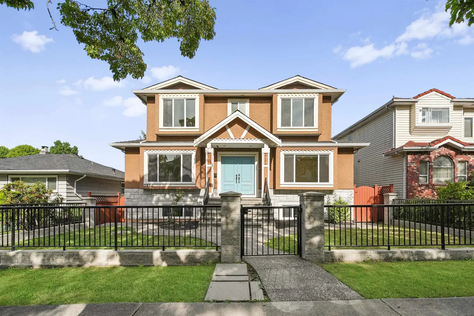 5454 SLOCAN STREET, Vancouver BC V5R 2B1