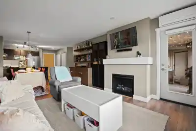 407 700 KLAHANIE DRIVE, Port Moody BC V3H 5L3