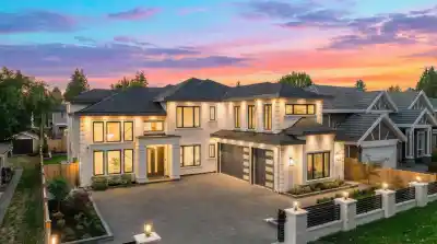 8411 ELSMORE ROAD, Richmond BC V7C 2A2