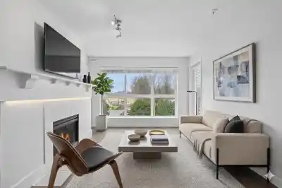 304 5500 LYNAS LANE, Richmond BC V7C 5R5