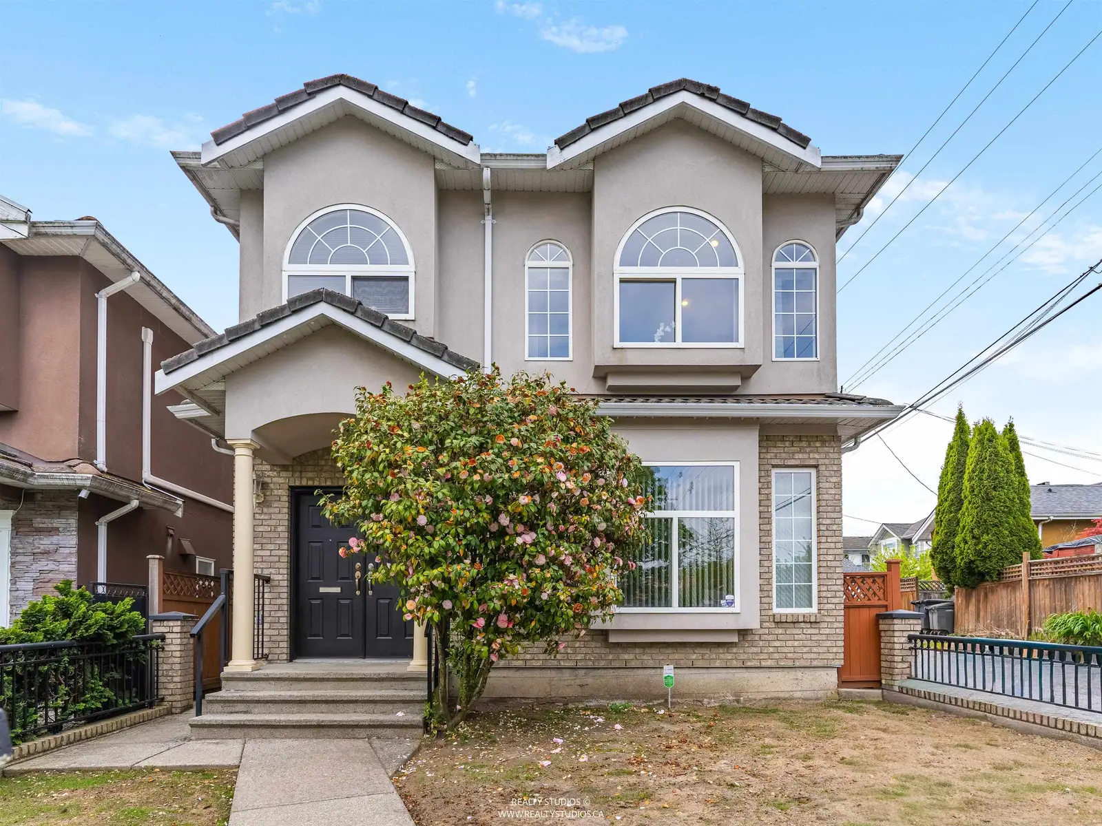 5323 DUMFRIES STREET, Vancouver BC V5P 3A3