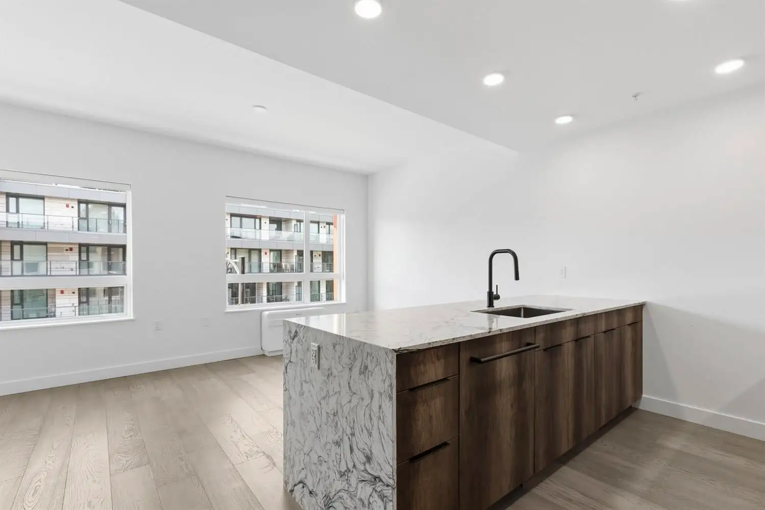 306 3590 W 39TH AVENUE, Vancouver BC V6N 3A5