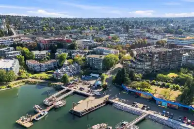 105 1510 W 1ST AVENUE, Vancouver BC V6J 4S3