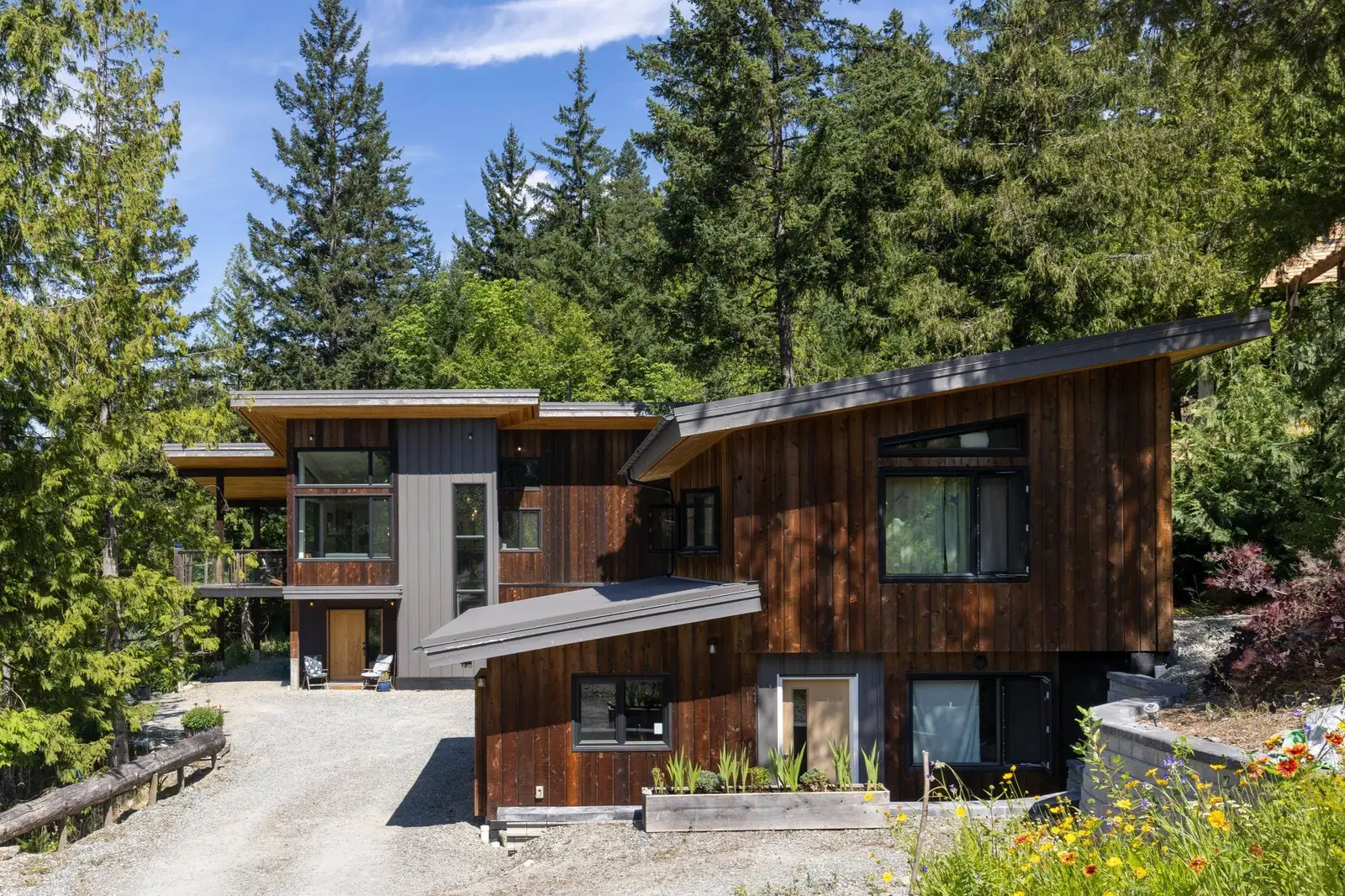 1715 WISHBONE COURT, Pemberton BC V0N 2L3