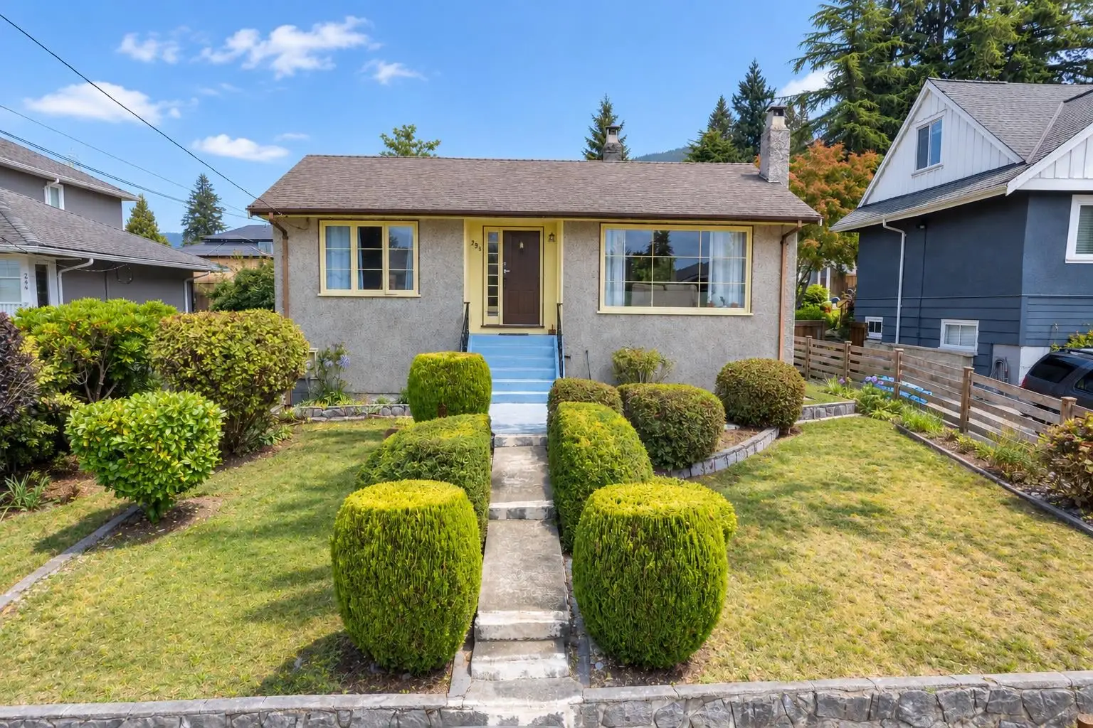 234 W ST. JAMES ROAD, North Vancouver BC V7N 2P3
