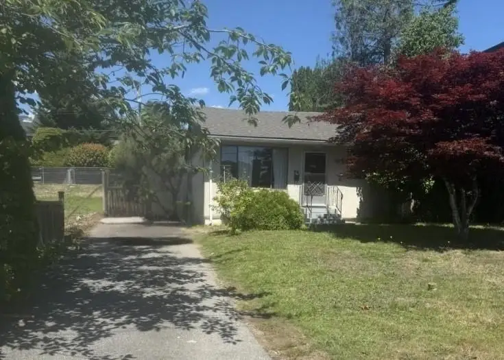 446 E 16TH STREET, North Vancouver BC V7L 2T5