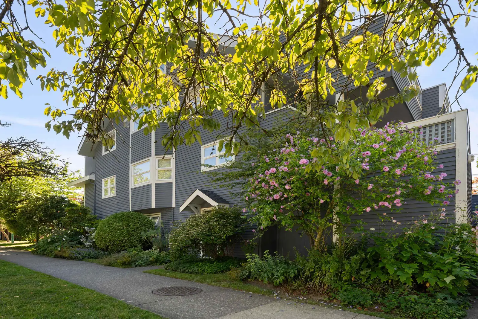 3085 MAPLE STREET, Vancouver BC V6J 4W7