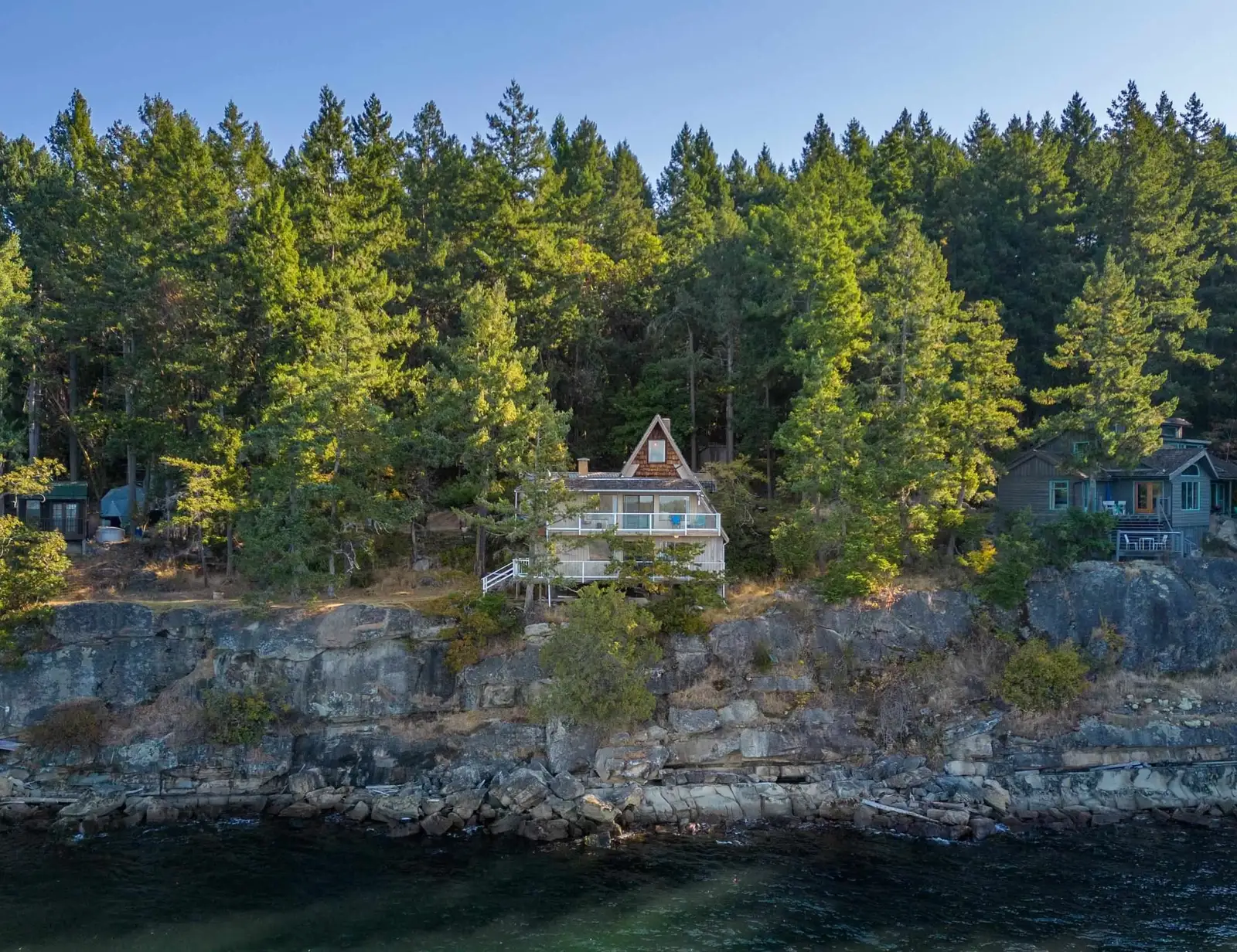 315 DEACON LANE, Galiano Island BC V0N 1P0
