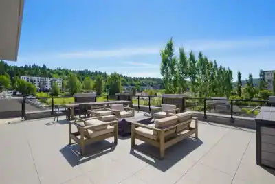 110 55 KLAHANIE DRIVE, Port Moody BC V3H 0M9
