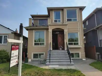 2962 KITCHENER STREET, Vancouver BC V5K 3E5