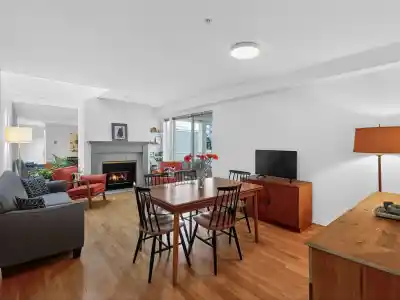 313 2175 W 3RD AVENUE, Vancouver BC V6K 1L2