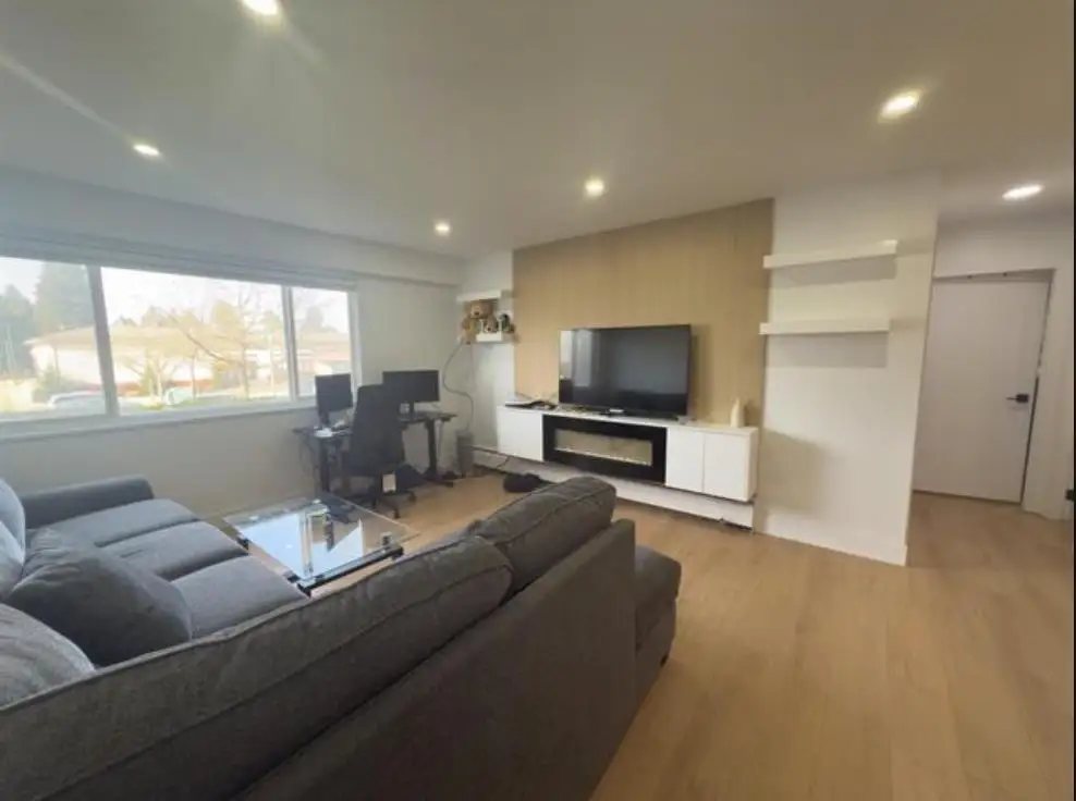 218 11816 88 AVENUE, Delta BC V4C 3C5