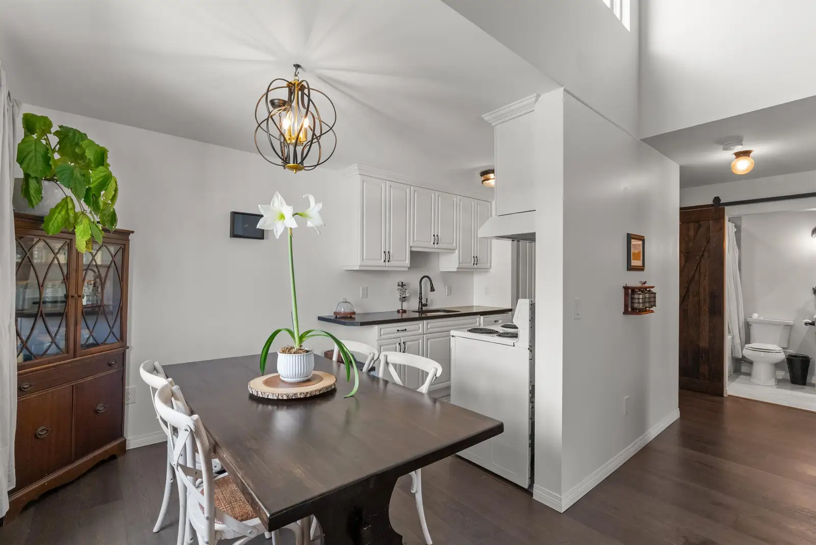 301 5553 16 AVENUE, Delta BC V4M 2H7