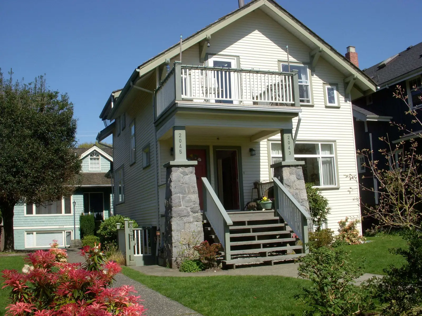 2043-2047 W 14TH AVENUE, Vancouver BC V6J 2K3