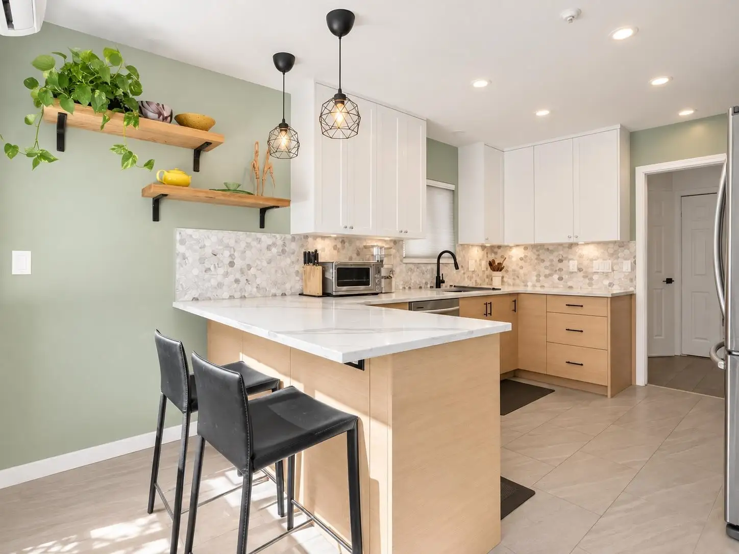 2803 ST. CATHERINES STREET, Vancouver BC V5T 4R7