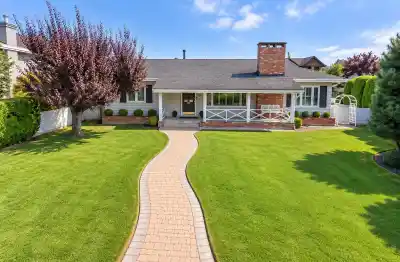7800 SUNNYDENE ROAD, Richmond BC V6Y 1H1