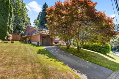 10264 MAIN STREET, Delta BC V4C 7H3