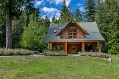 3 WALKERVILLE ESTATES, Pemberton BC V0N 2L0