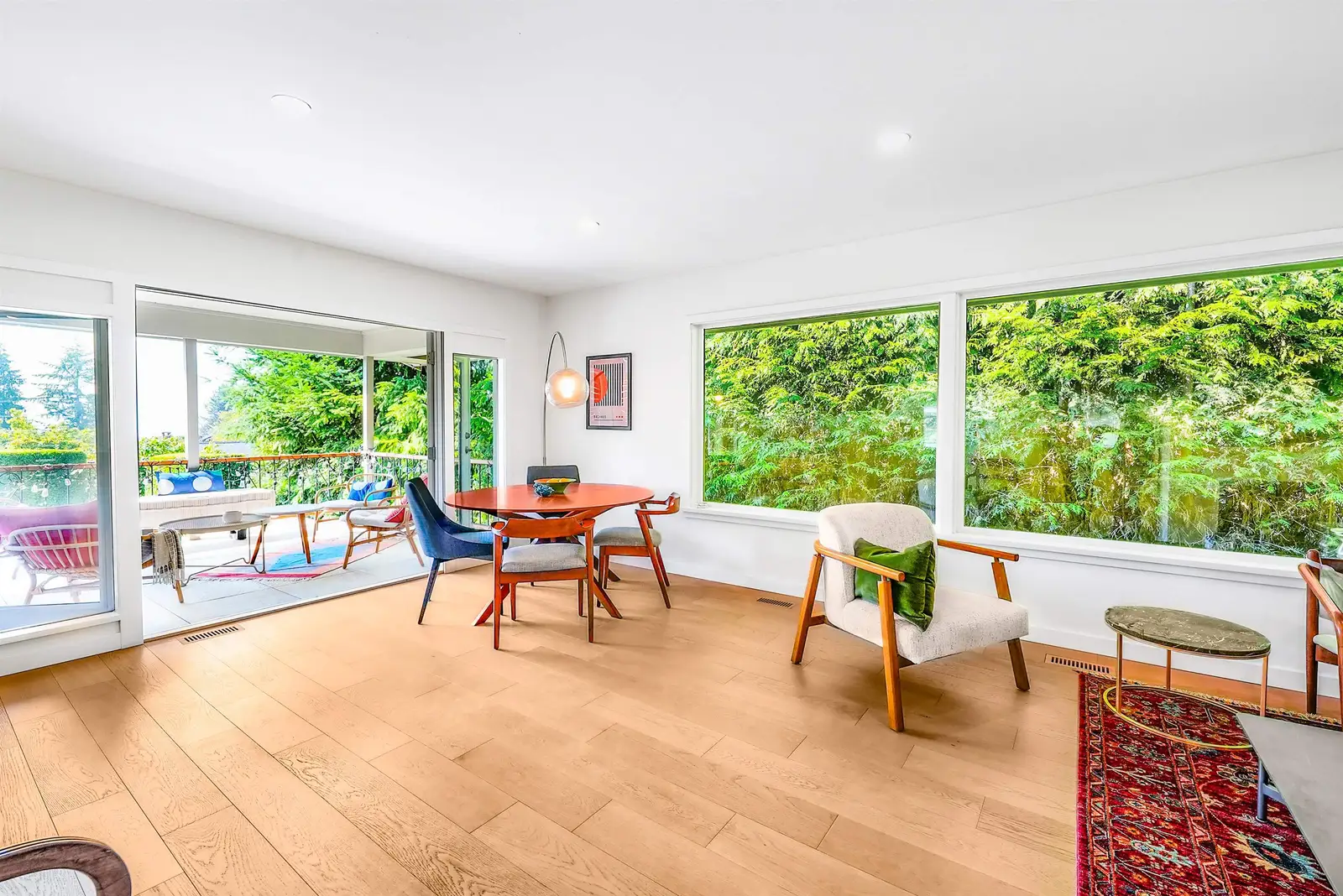 3277 CHESTERFIELD AVENUE, North Vancouver BC V7N 3M8