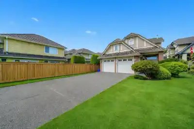 6291 SEMLIN COURT, Richmond BC V7C 5S3