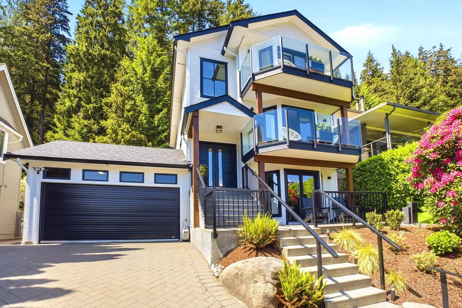 2323 BADGER ROAD, North Vancouver BC V7G 1S9