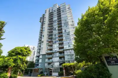 902 295 GUILDFORD WAY, Port Moody BC V3H 5N3