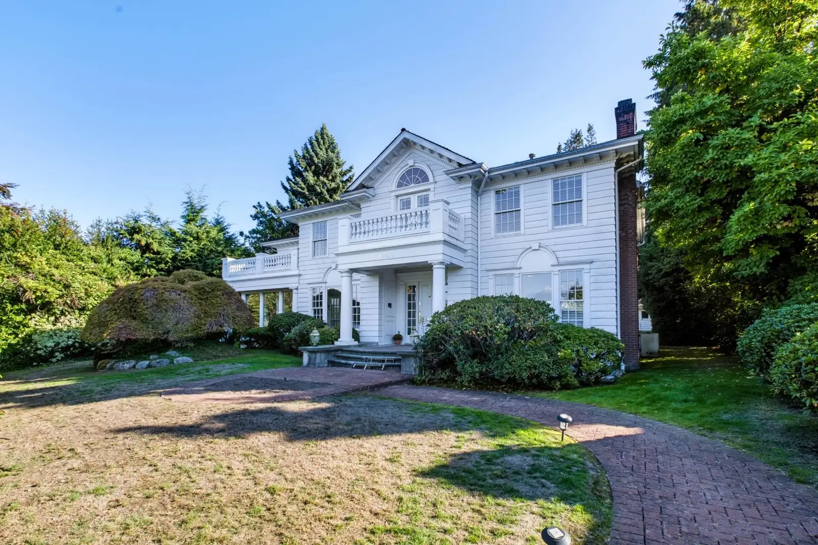 1330 MINTO CRESCENT, Vancouver BC V6H 2J5