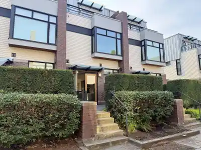 6180 OAK STREET, Vancouver BC V6M 2W2