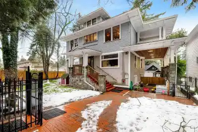 4355 GRANVILLE STREET, Vancouver BC V6H 3L6