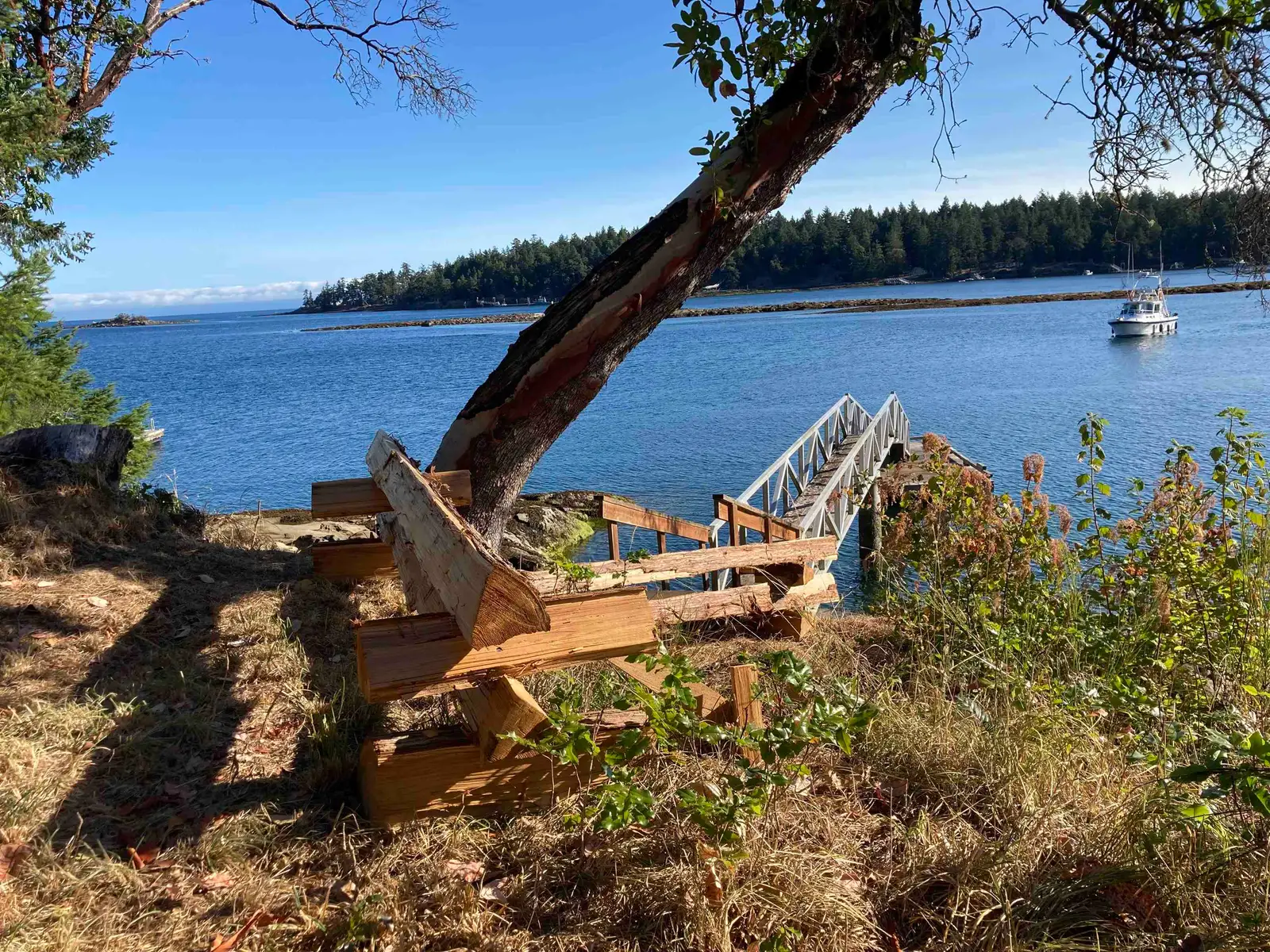 1361 STURDIES BAY ROAD, Galiano Island BC V0N 1P0